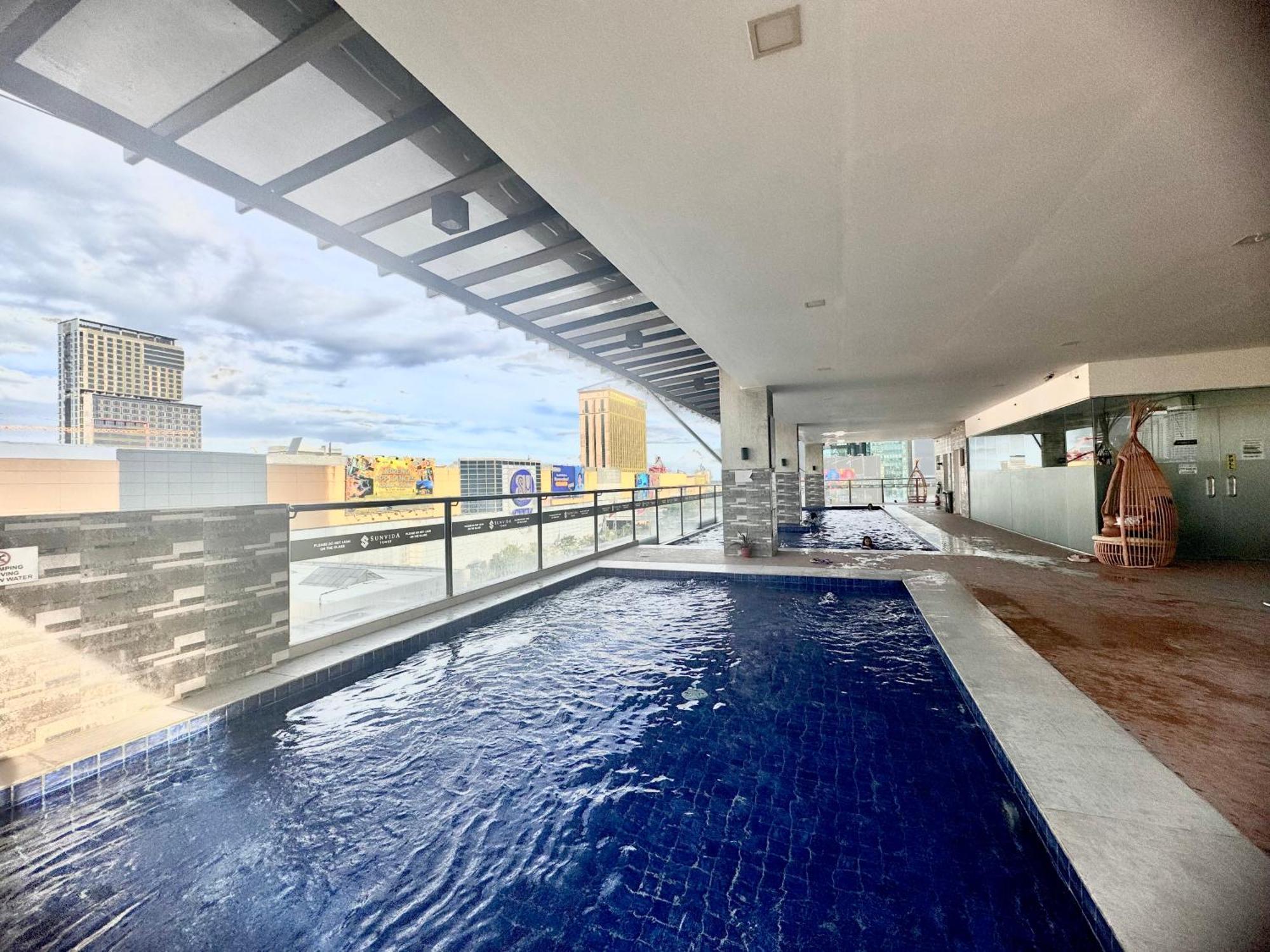 Luxanos Condo Place- Sunvida Tower Себу Экстерьер фото